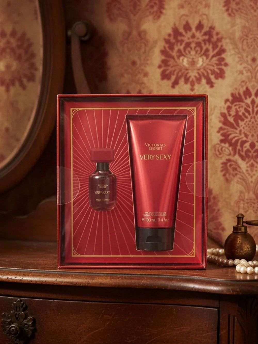 Victoria's Secret Very Sexy Red Bath & Body Set